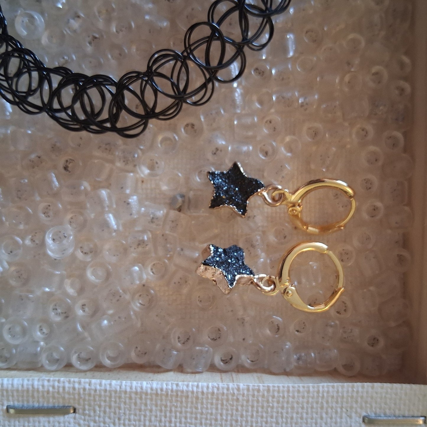 Black Star Celestial Elastic Chocker Necklace And Earring Set Gold