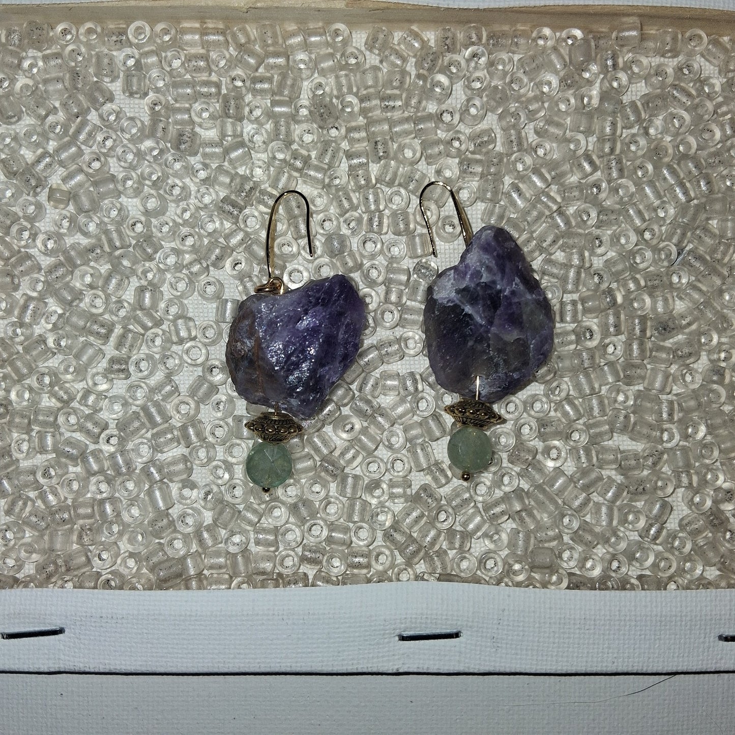 Amethyst STONE jewlery With Flourite Accent Beads Gold Tone Dangle