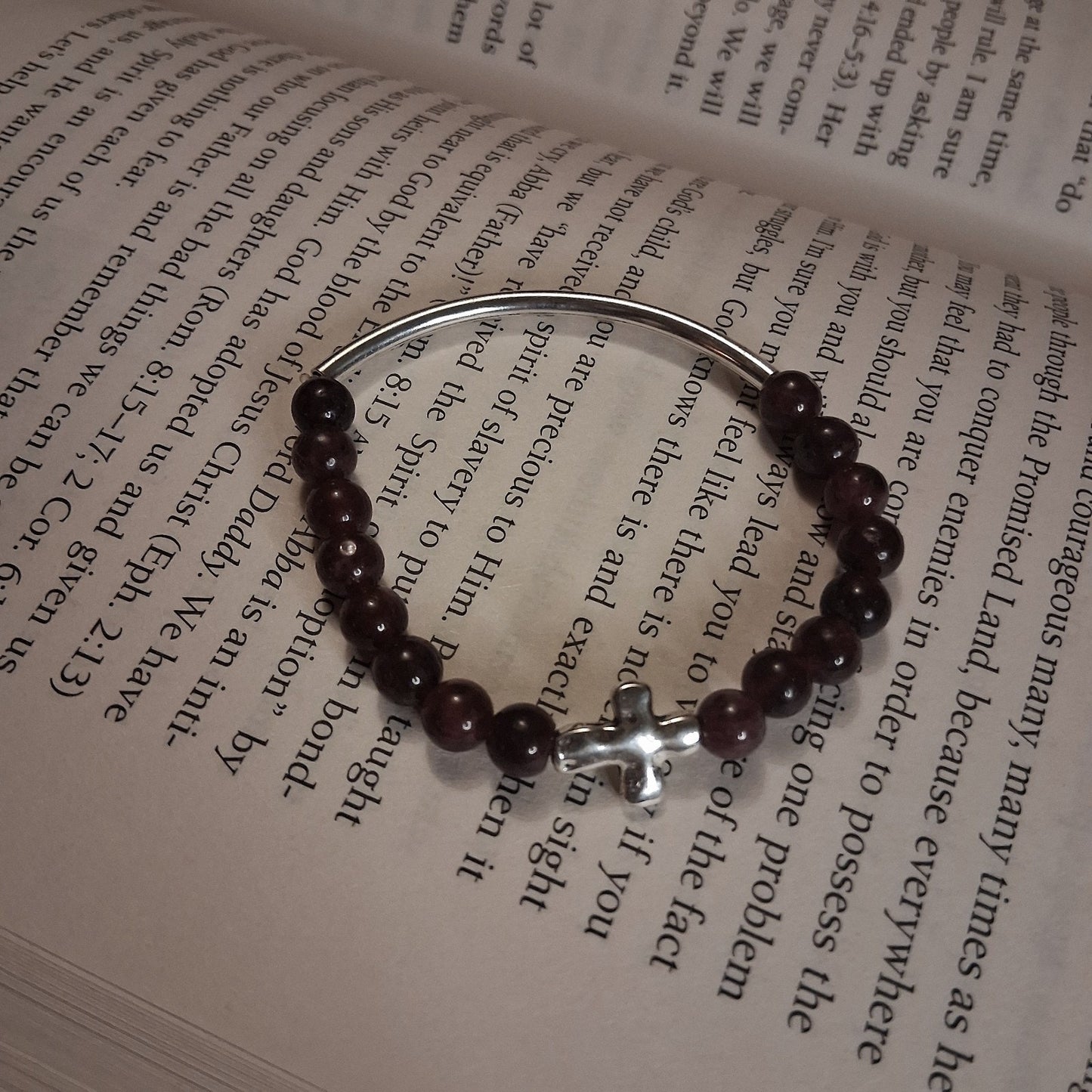 Beautiful Silver Cross And Natural Garnet Stone Stretchy Wrist Bracelet Unisex