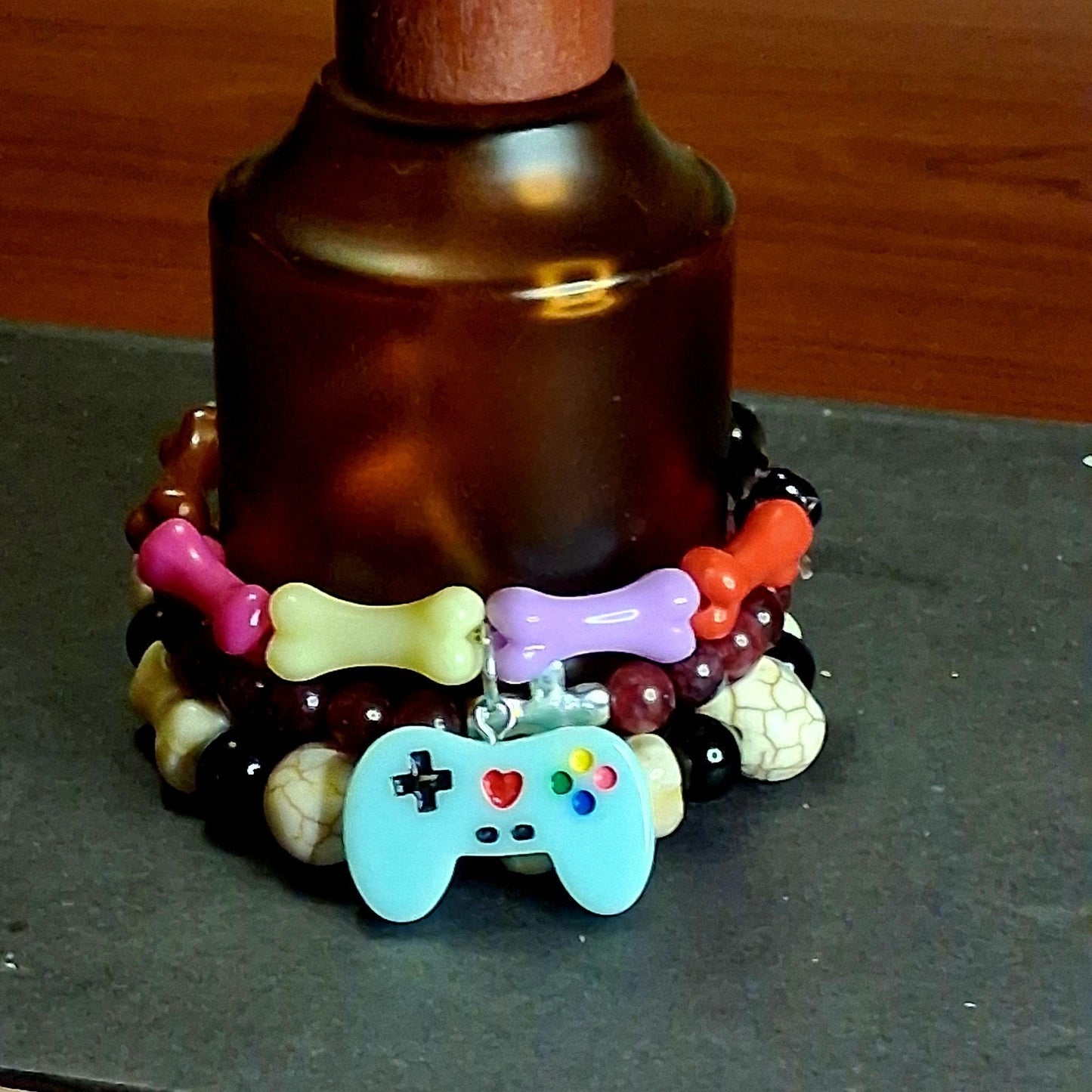 Random Color Bone Game Controller Emo Bracelet Unisex Stretchy Wristband Gift