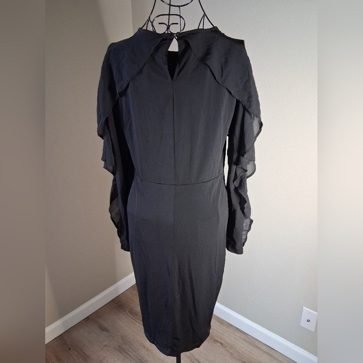 Elegant Black Long Sleeve Dress
