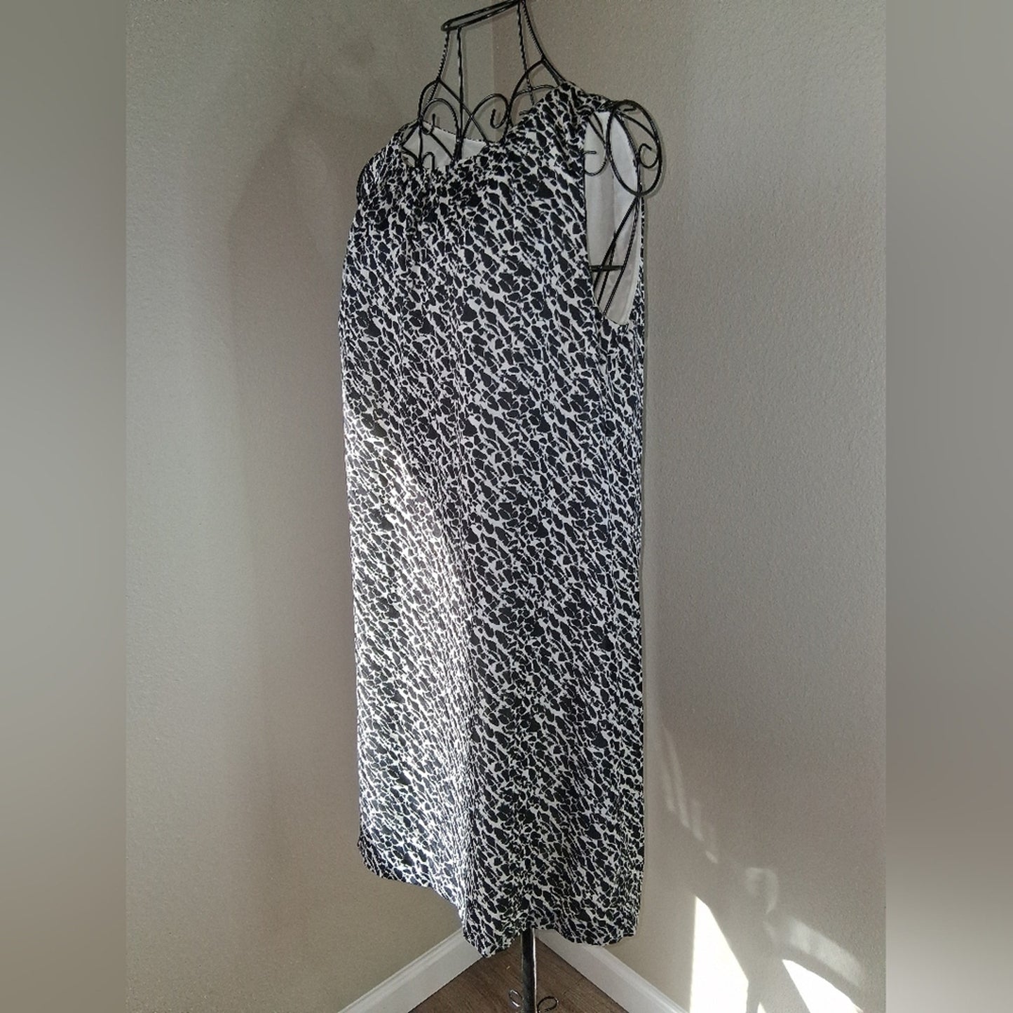 Black and White Patterned Skirt