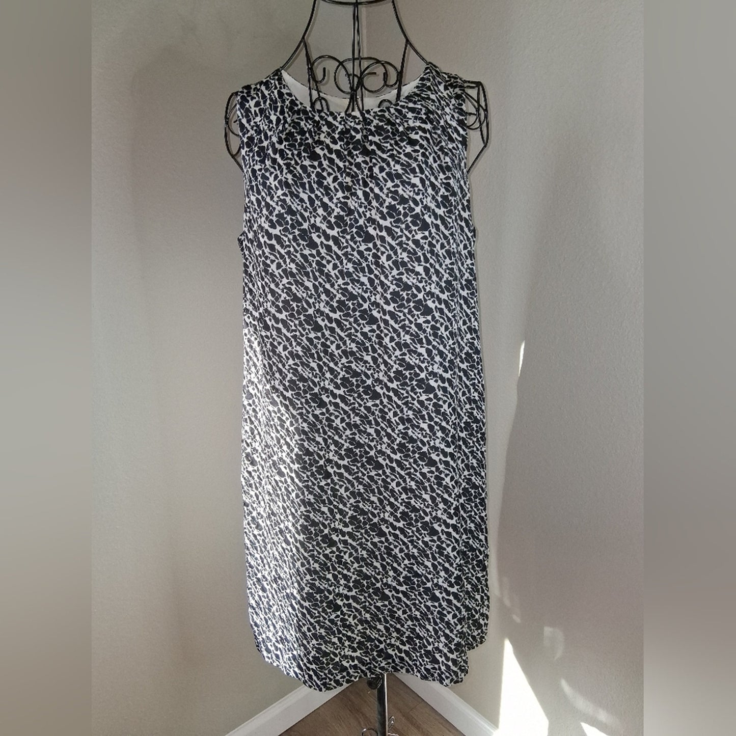 Black and White Patterned Skirt